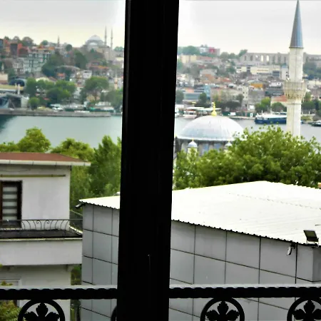 Galata Garden شقة فندقية